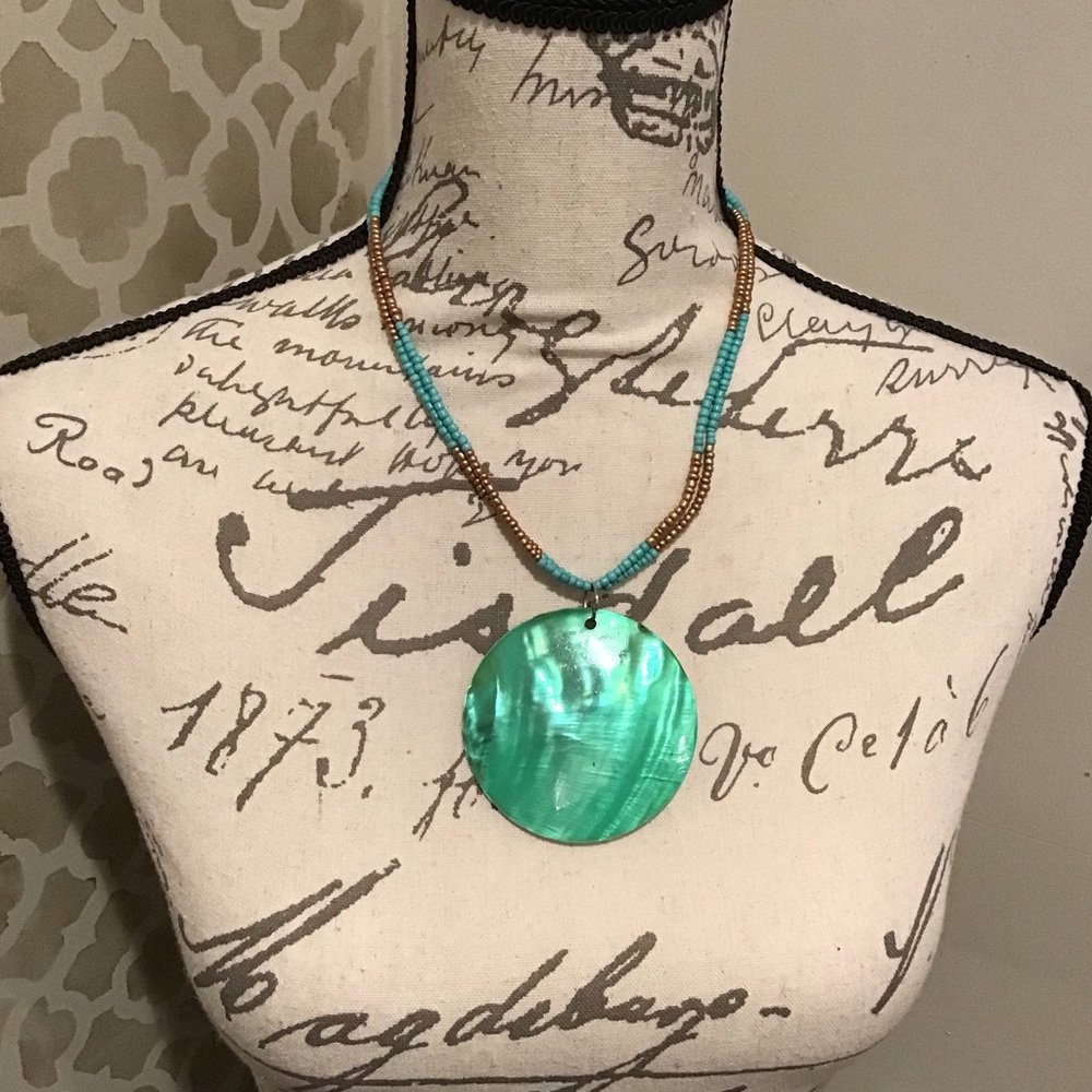 Abalone Shell Necklace - Picture 2 of 5